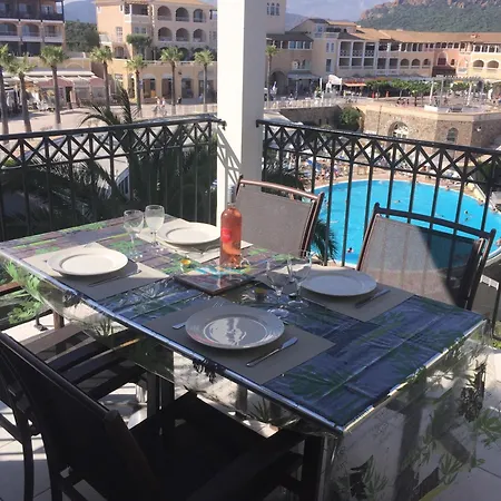 Apartment Cap Esterel Pessy 4 Personnes Avec Magnifique Vue Piscines Et Massif De L Esterel Saint-Raphael (Var)
