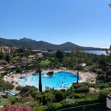 Cap Esterel Pessy 4 Personnes Avec Magnifique Vue Piscines Et Massif De L Esterel Lejlighed