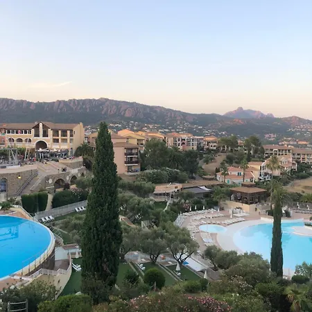 Apartment Cap Esterel Pessy 4 Personnes Avec Magnifique Vue Piscines Et Massif De L Esterel