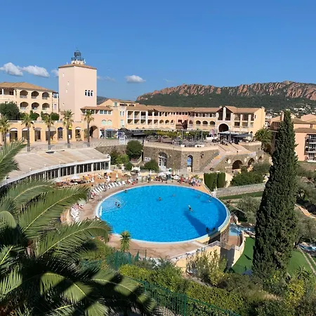 Cap Esterel Pessy 4 Personnes Avec Magnifique Vue Piscines Et Massif De L Esterel Saint-Raphael (Var)
