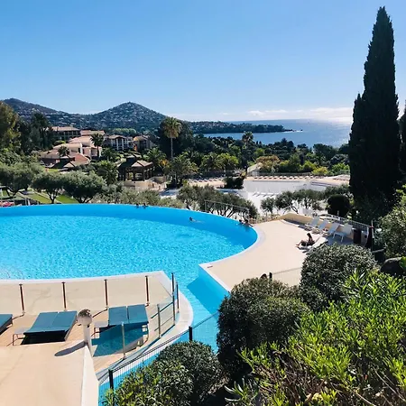 Cap Esterel Pessy 4 Personnes Avec Magnifique Vue Piscines Et Massif De L Esterel Lejlighed Saint-Raphaël